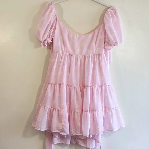 Lucy in the Sky Pink Ruffled Babydoll Dress Floral Daisy Puff Sleeves Sz Medium - Picture 1 of 11